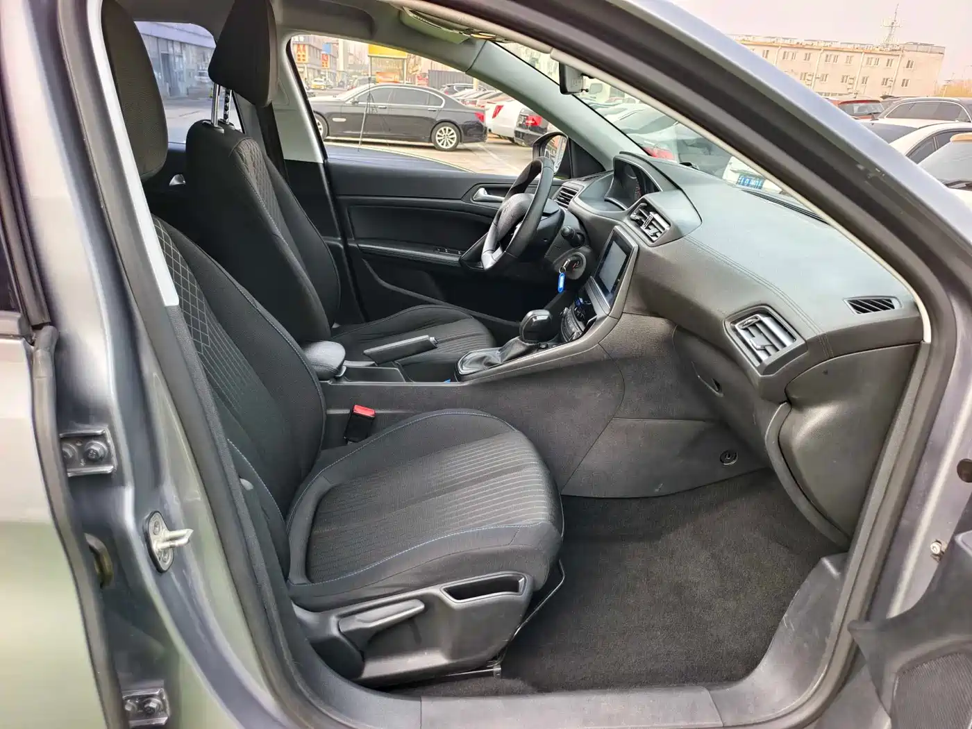 Peugeot 308 2016 1.6L Automatic Fashion фото 15