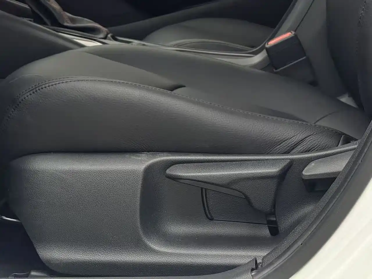 Toyota Corolla 2021 1.2T S-CVT Elite PLUS Edition фото 18