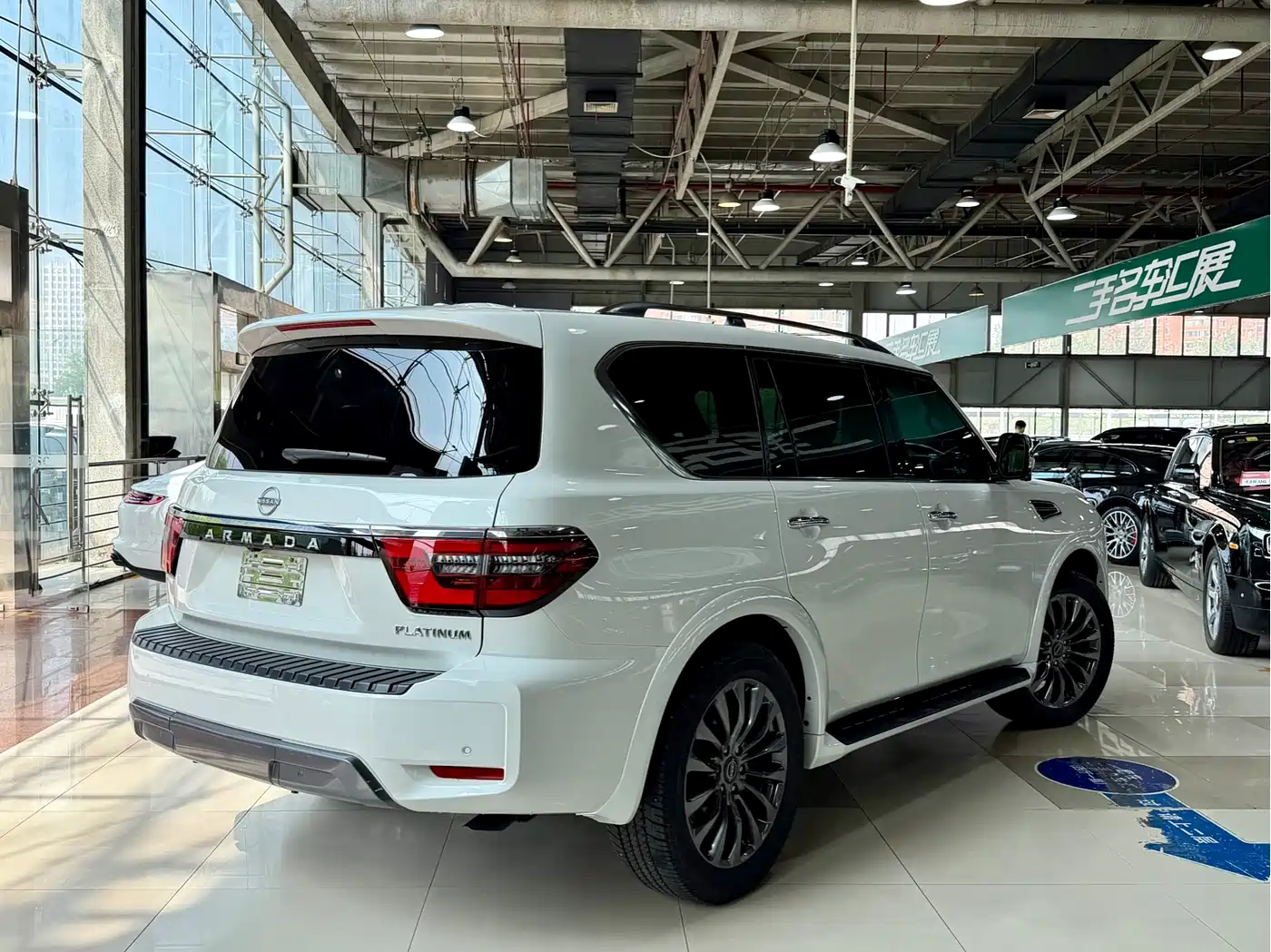 Nissan Patrol 2023 Model ARMADA 5.6L Invincible Fleet Platinum Edition фото 31
