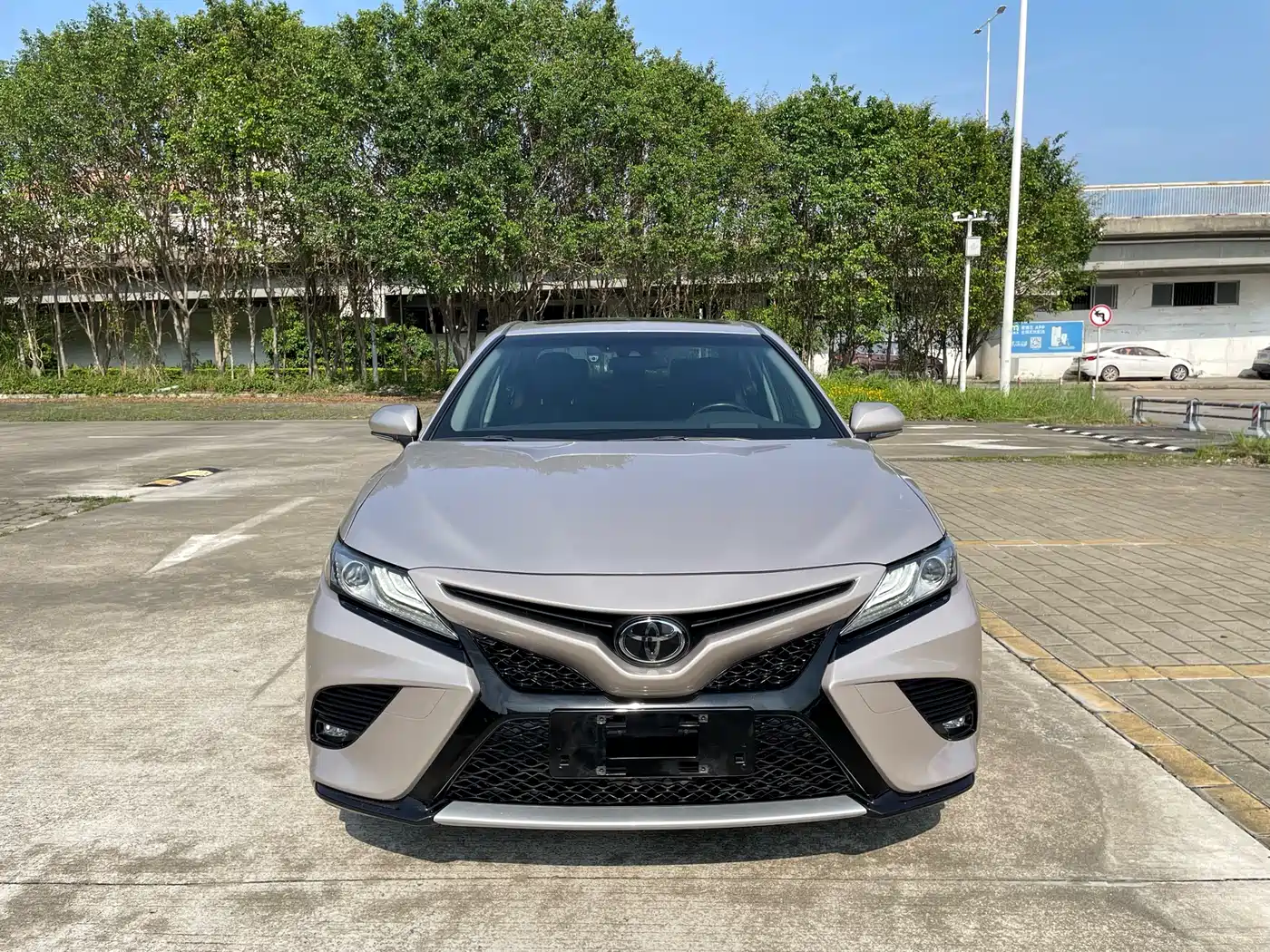 Toyota Camry 2019 2.5S Stylish (China V) фото 2