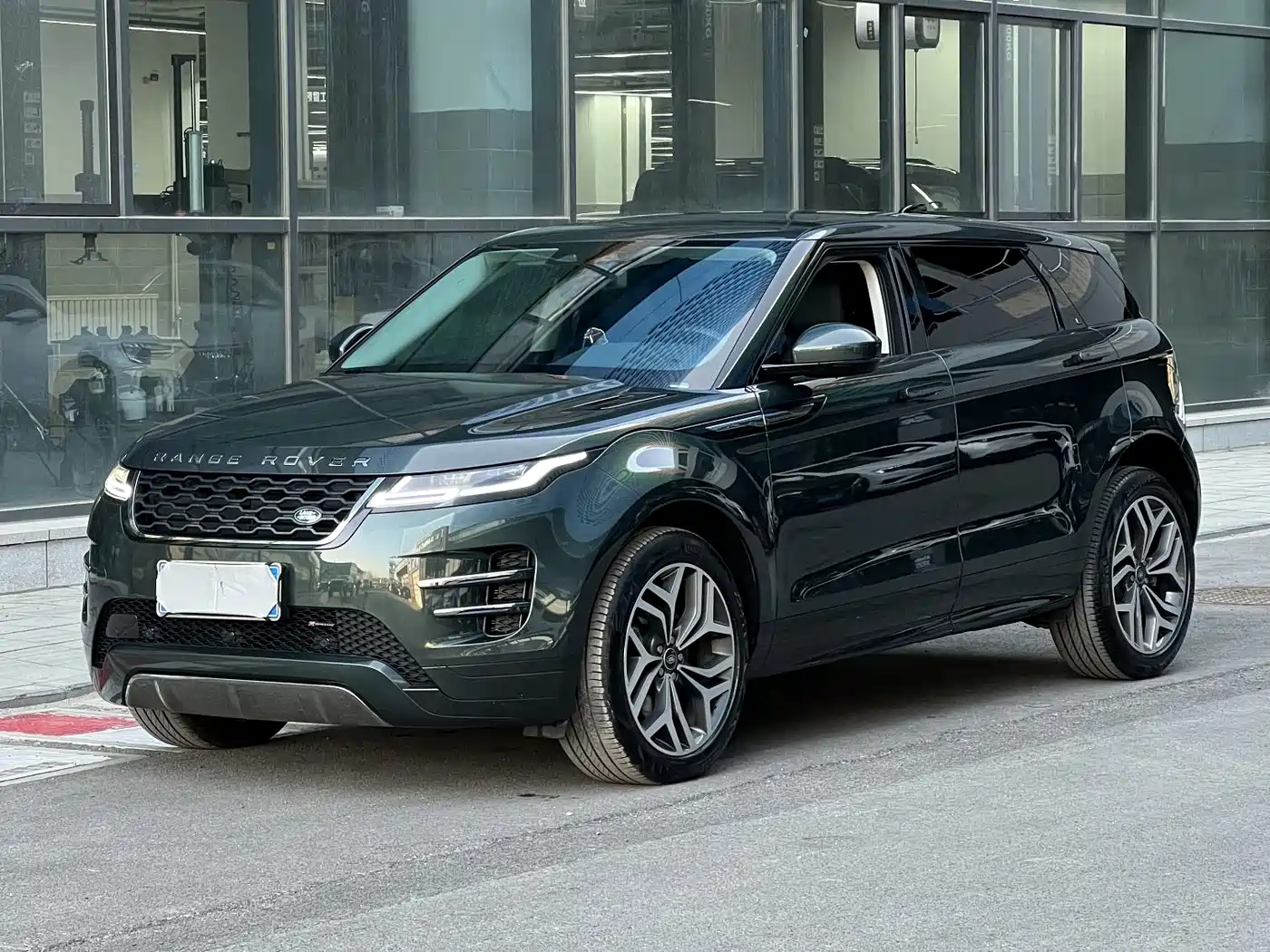 Land Rover Range Rover Evoque 2023 Range Rover Evoque L 249PS Luxury Edition