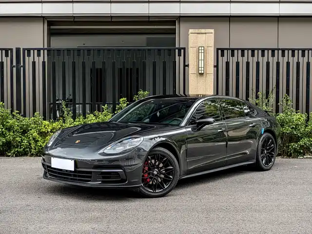 Porsche Panamera 2020