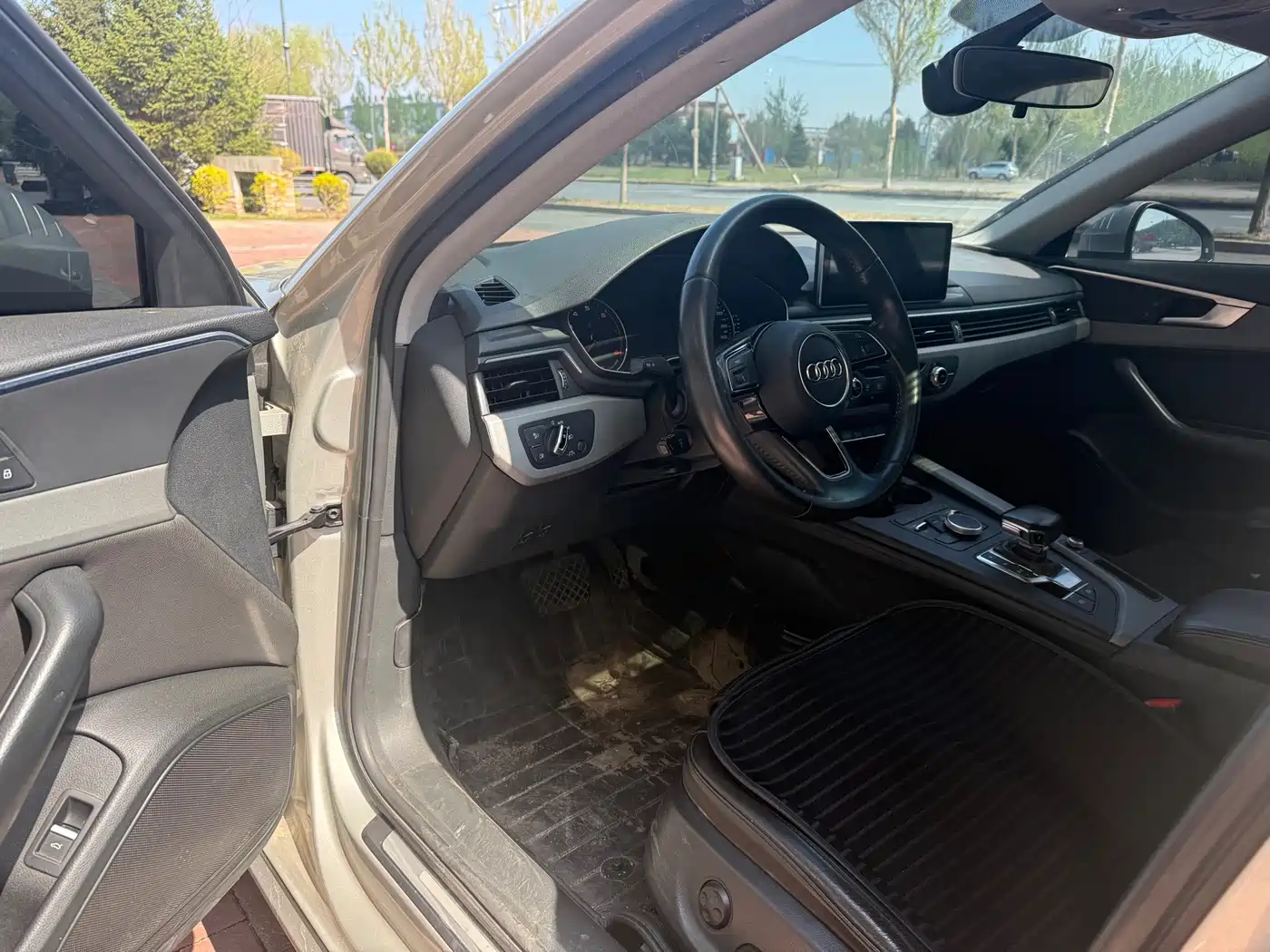 Audi A4L 2017 40 TFSI Progressive фото 7