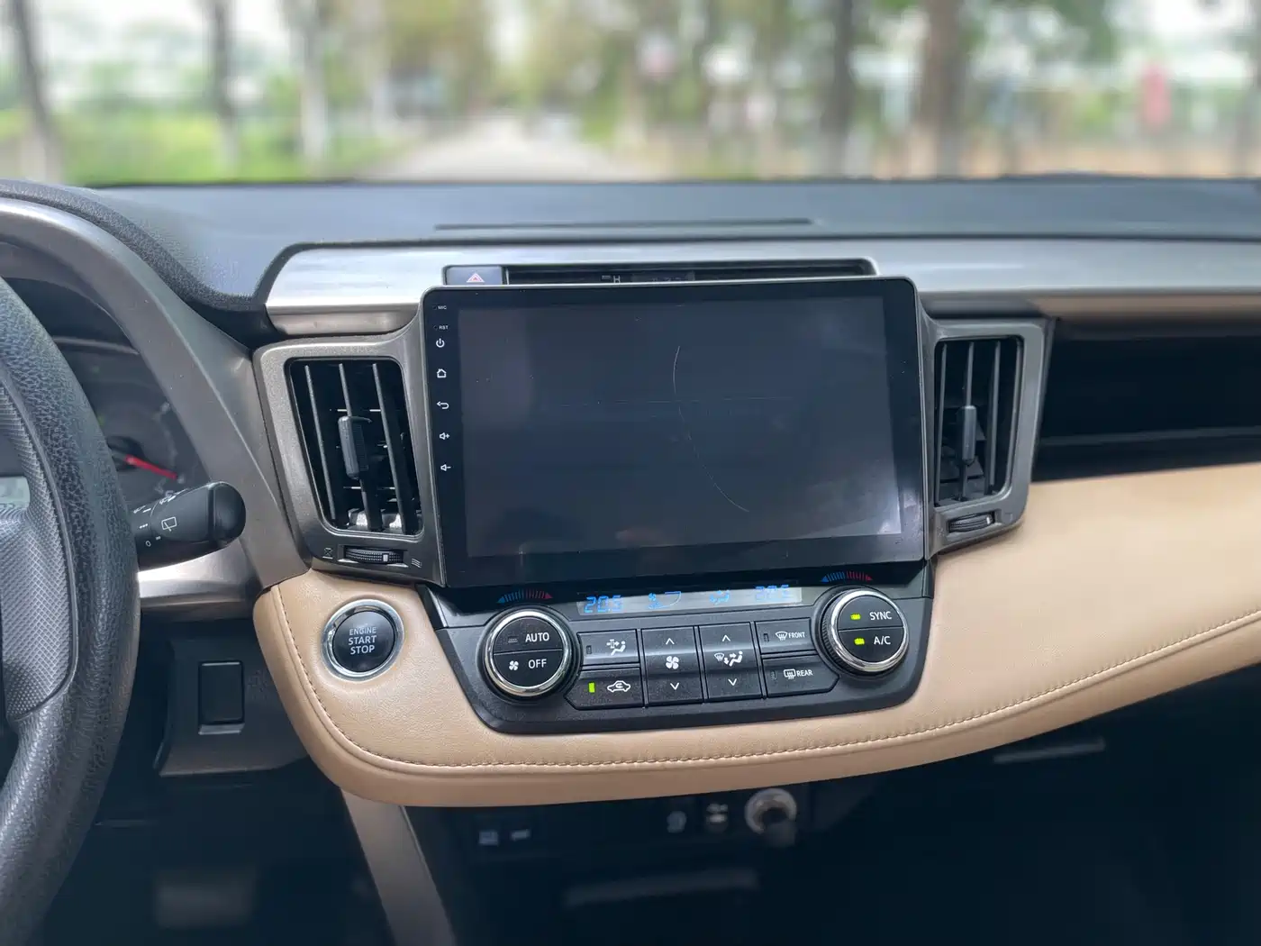 Toyota RAV4 Rongfang 2016 2.0L CVT 2WD Trend (China V) фото 14
