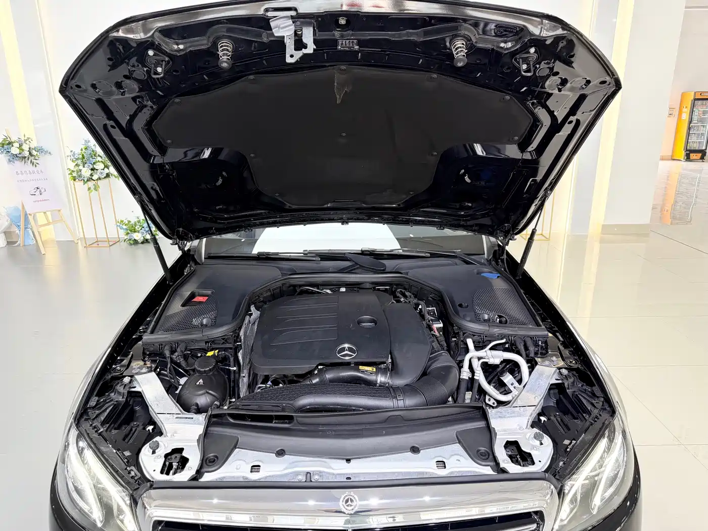 Mercedes-Benz E-Class 2020 E 300 L Luxury Model фото 9