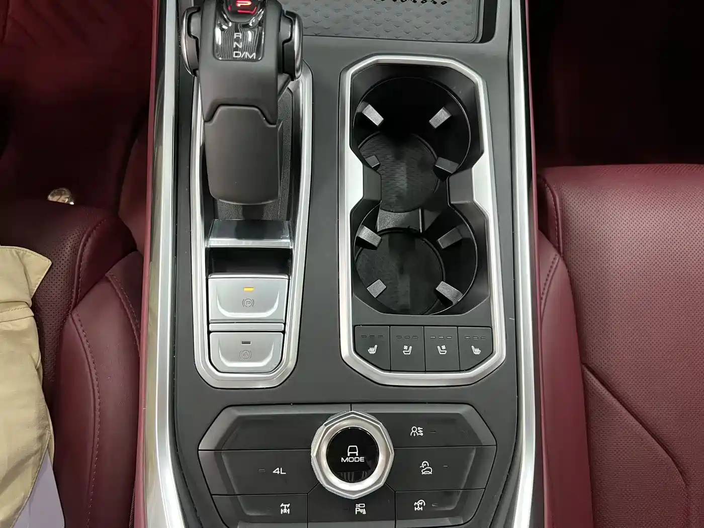 Tank 400 New Energy 2024 Hi4-T Off-Road Edition фото 19