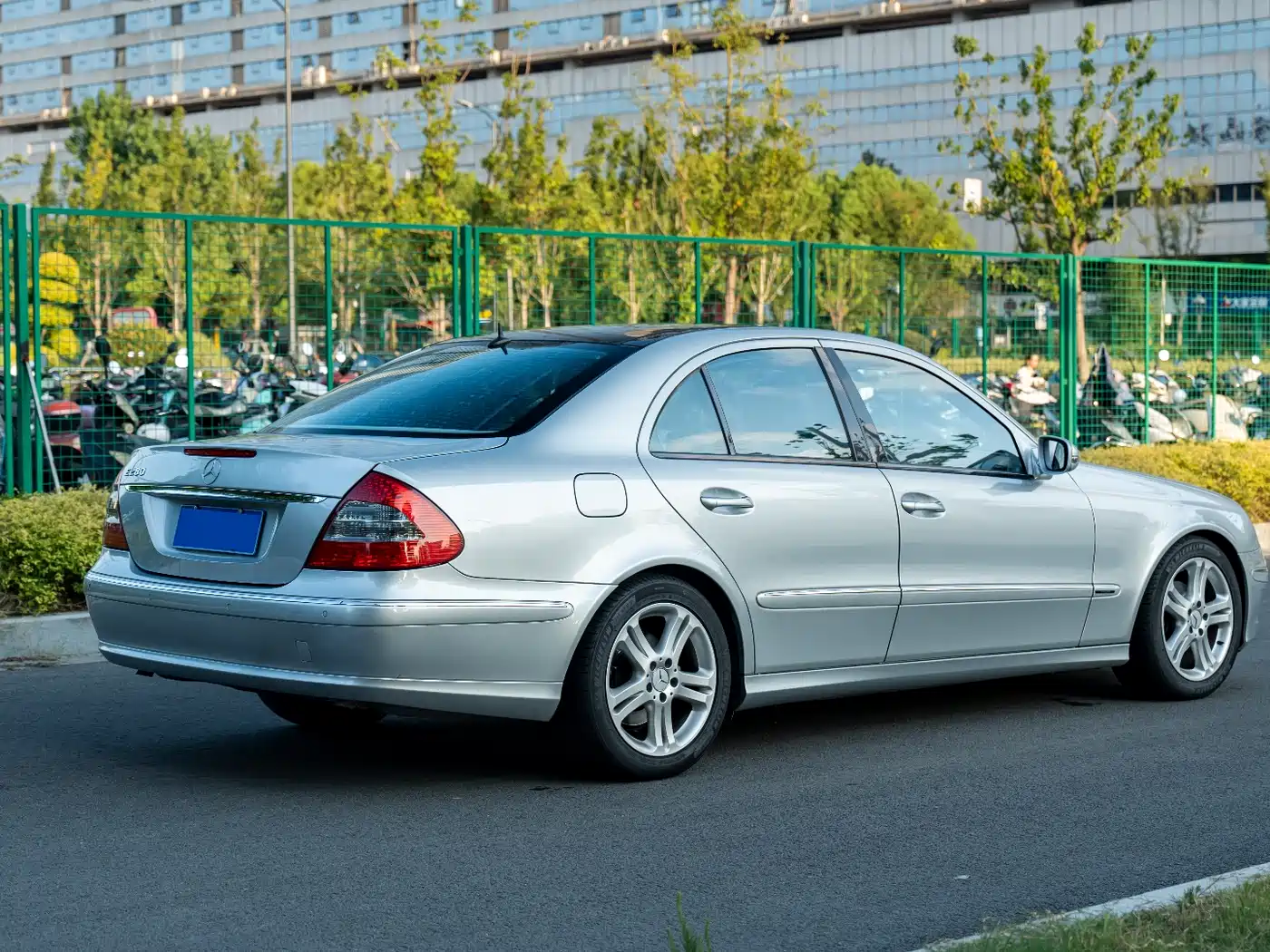 Mercedes-Benz E-Class 2007 E 280 Fashion фото 18