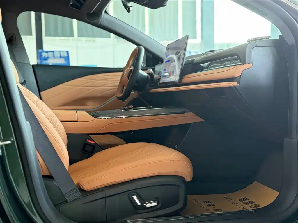 Geely Galaxy Galaxy Xingyao 8 2025 130km EM-P Starship Edition фото 13