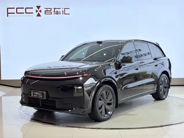 Li Auto L6 2025