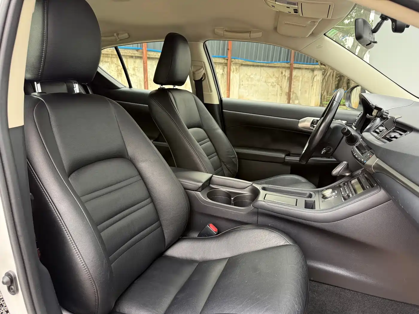 Lexus CT 2018 2017 CT200h Elite Edition Monochrome China V