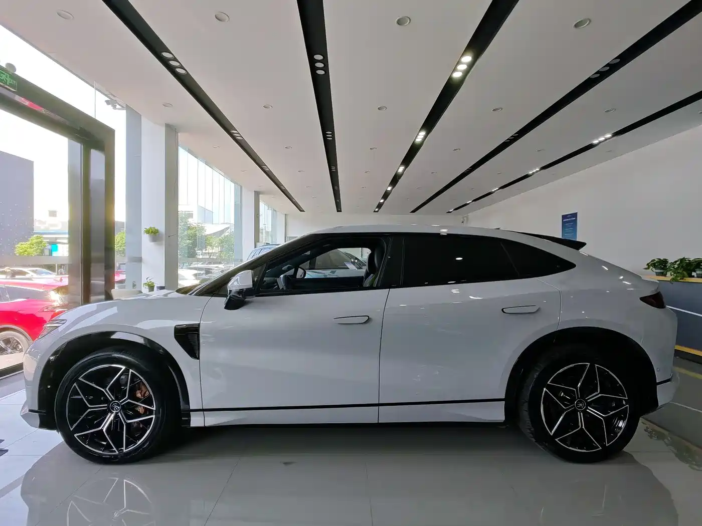 BYD Song L EV 2024 Model 602km AWD Excellence фото 10