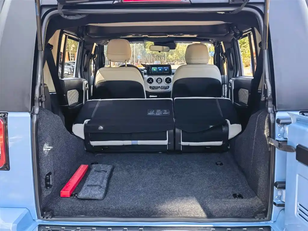 BAIC ORV Beijing Offroad BJ40 2023 2.0T Auto 4WD Urban Hunter Knight Edition фото 11