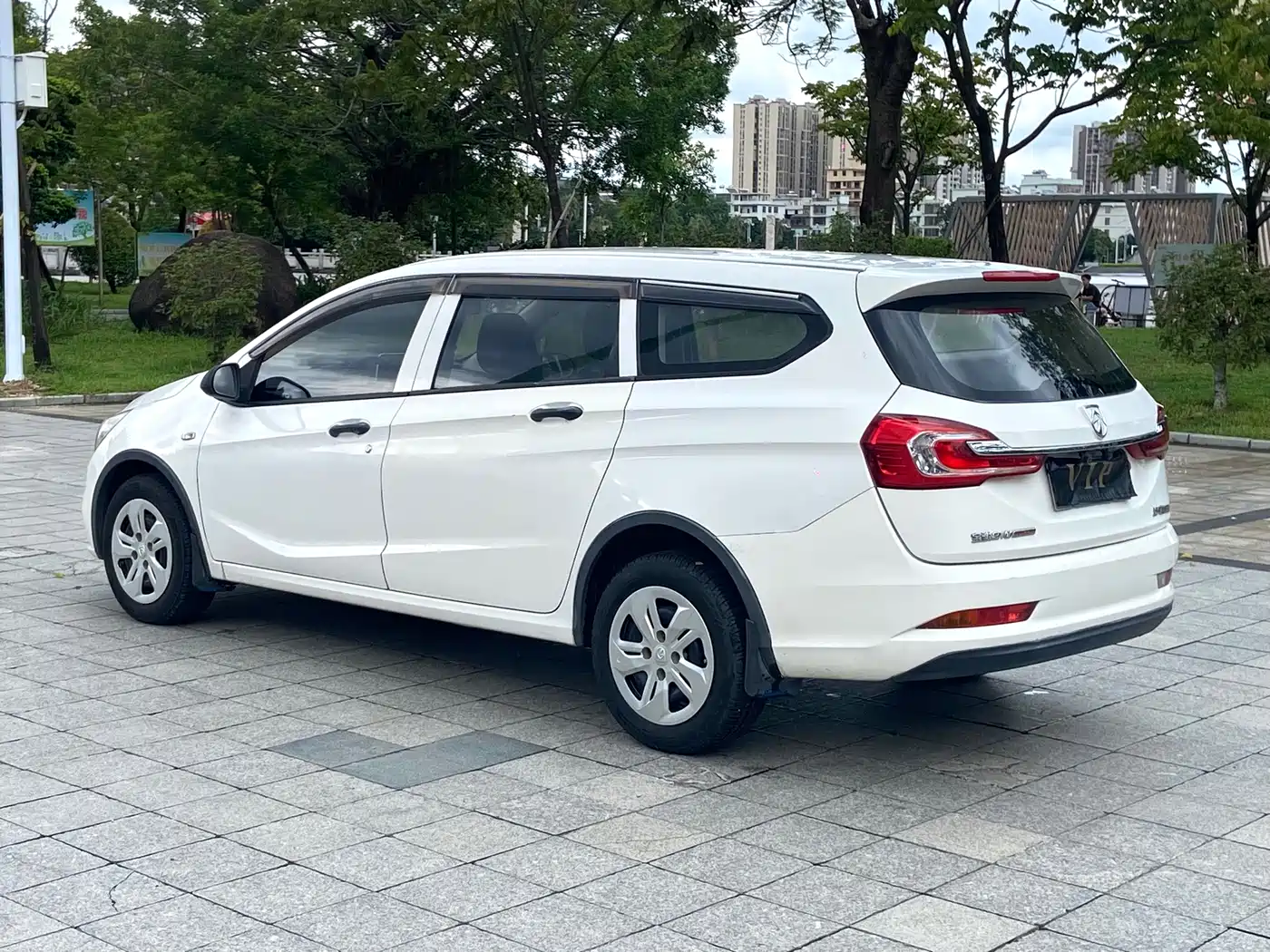 Фото 6 - Baojun 310W