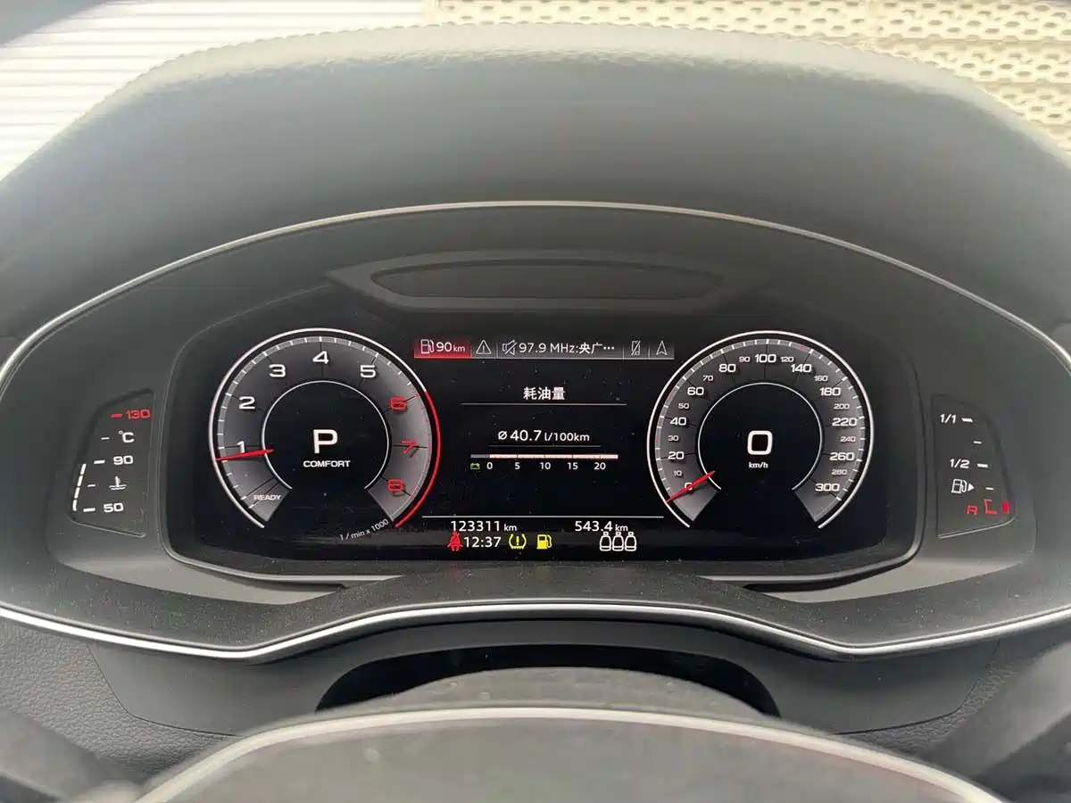 Audi A6L 2019 40 TFSI Luxury Elegance фото 13