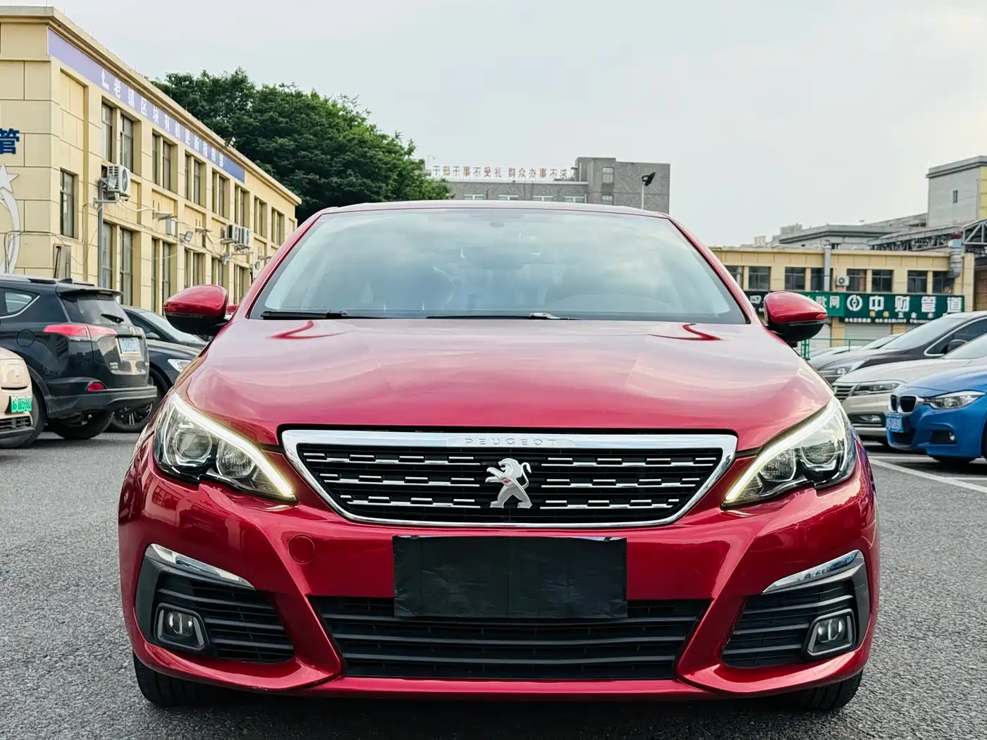 Peugeot 308 2016 1.6L Automatic Luxury фото 2