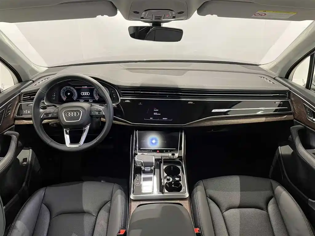 Audi Q7 2024 55 TFSI quattro S line Sport фото 7