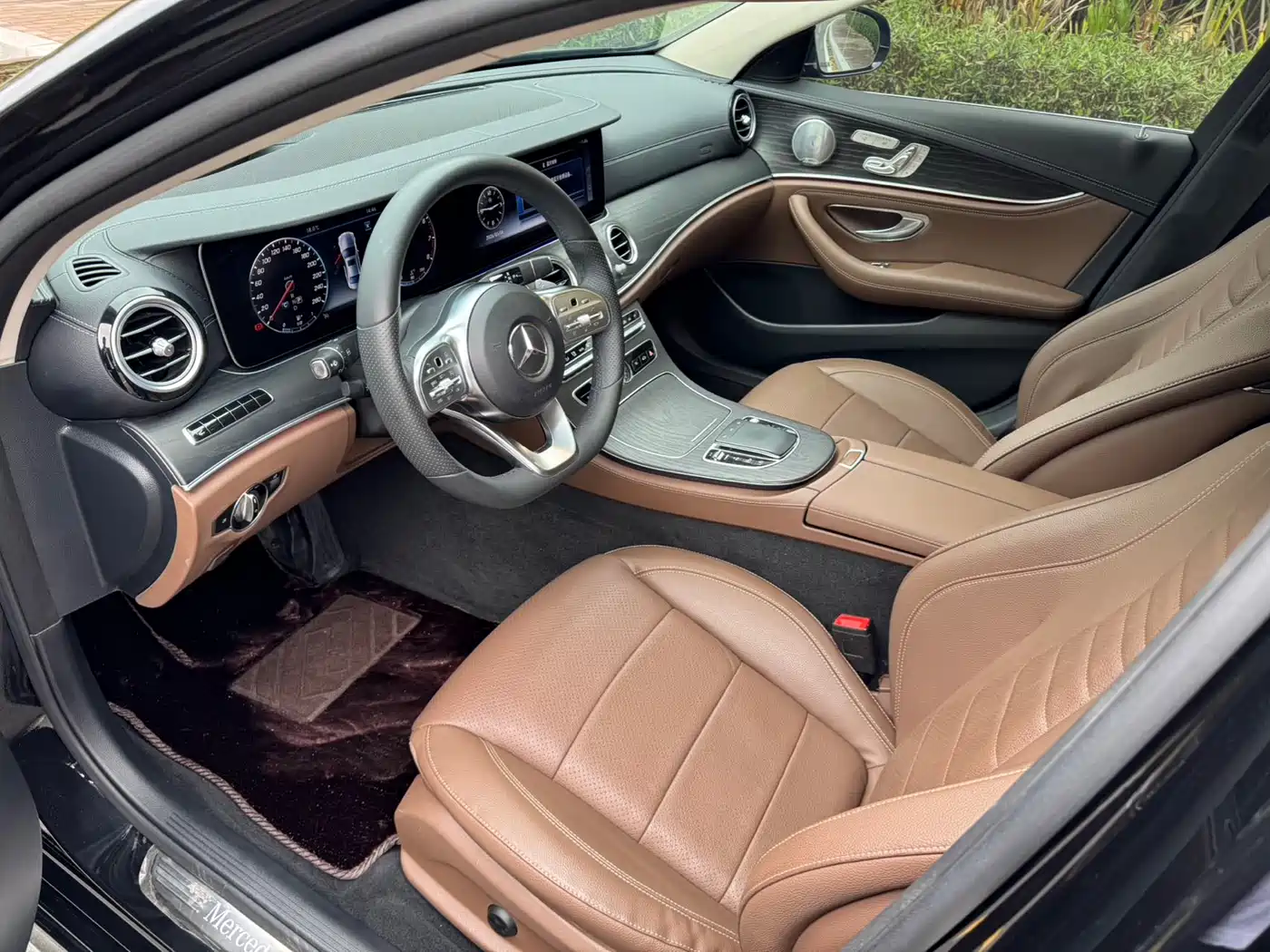 Mercedes-Benz E-Class 2020 Facelift E 300 L Sport Exclusive фото 5