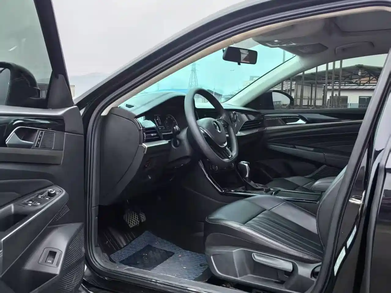 Volkswagen Passat 2022 280TSI Business Edition фото 7