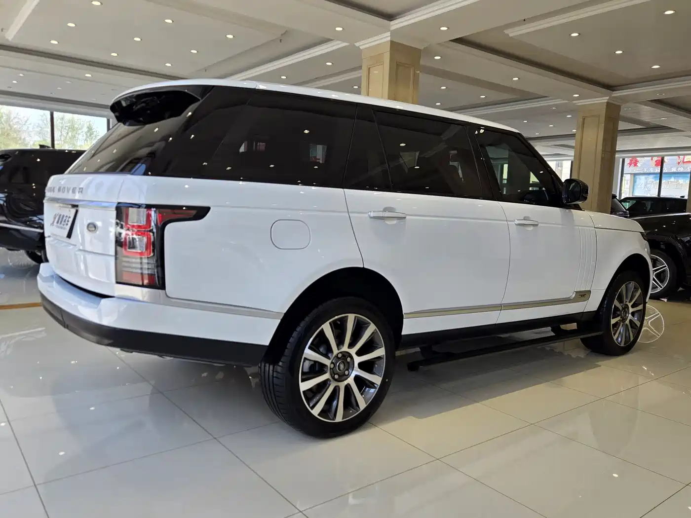 Land Rover Range Rover 2016 3.0 SC V6 Vogue SE Autobiography LWB фото 4