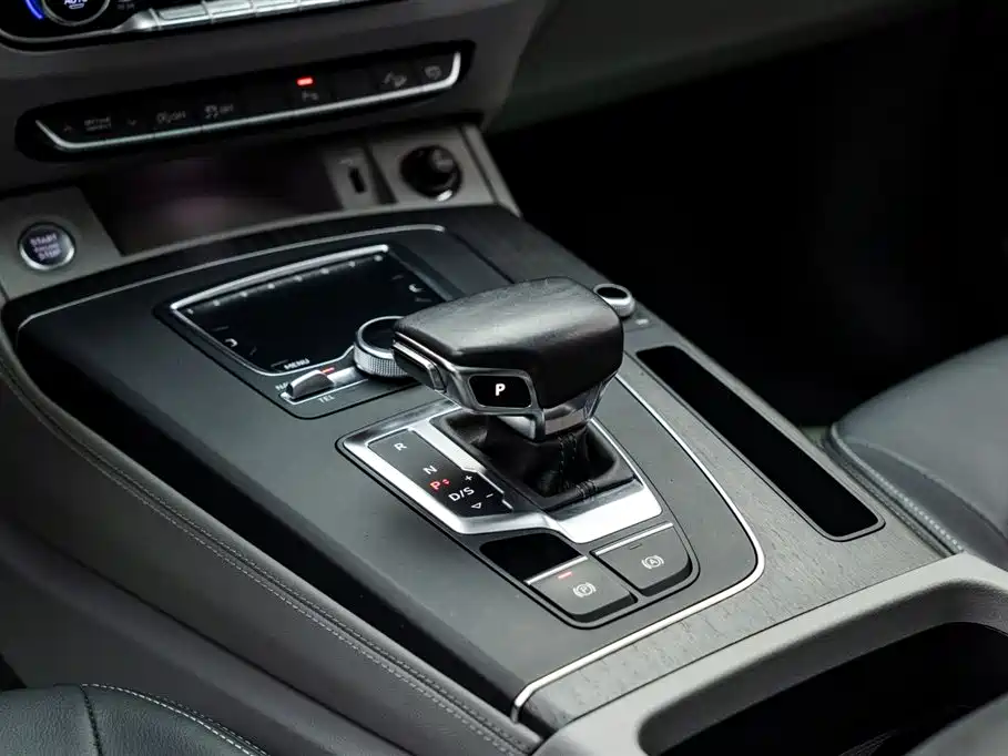 Audi Q5L 2018 45 TFSI Exclusive Fashion (China V) фото 14