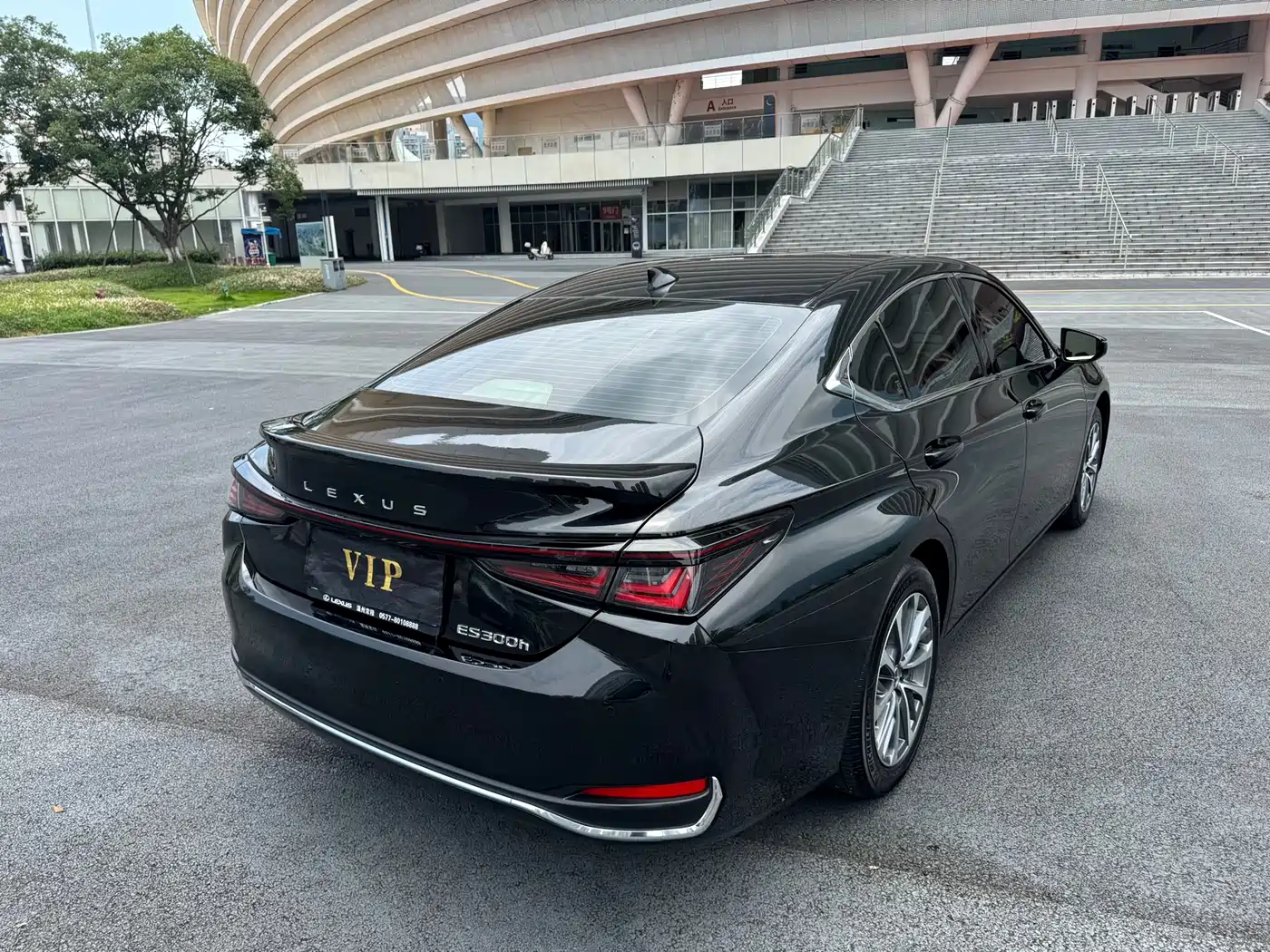Lexus ES 2026 2025 300h Ultimate Edition