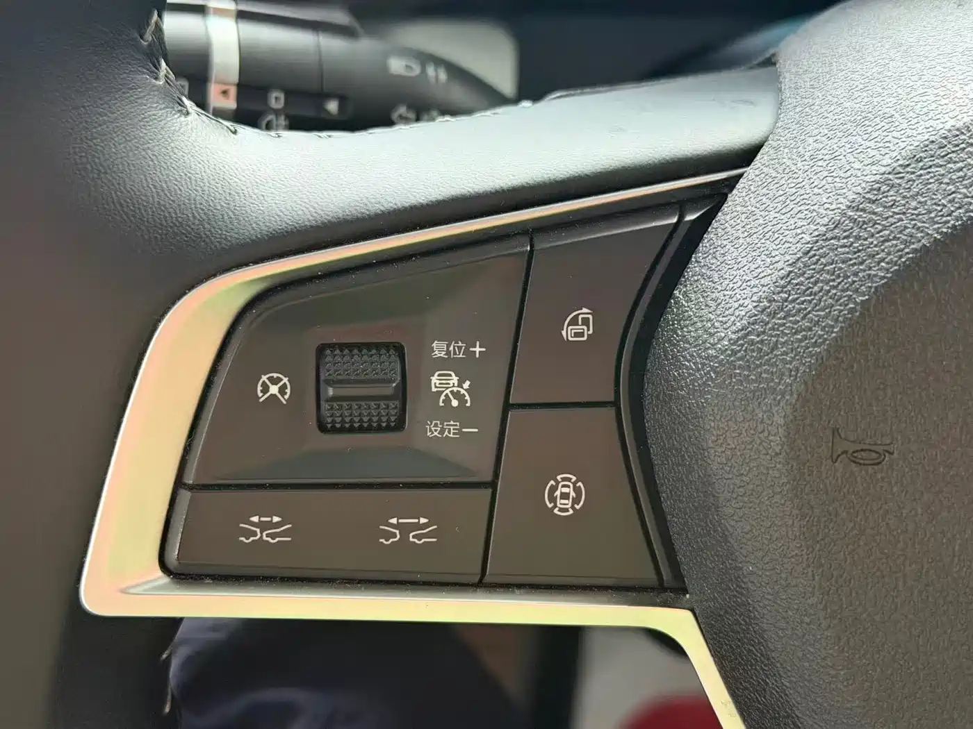 BYD Song Pro New Energy 2019 EV High Power Long Range Flagship фото 8
