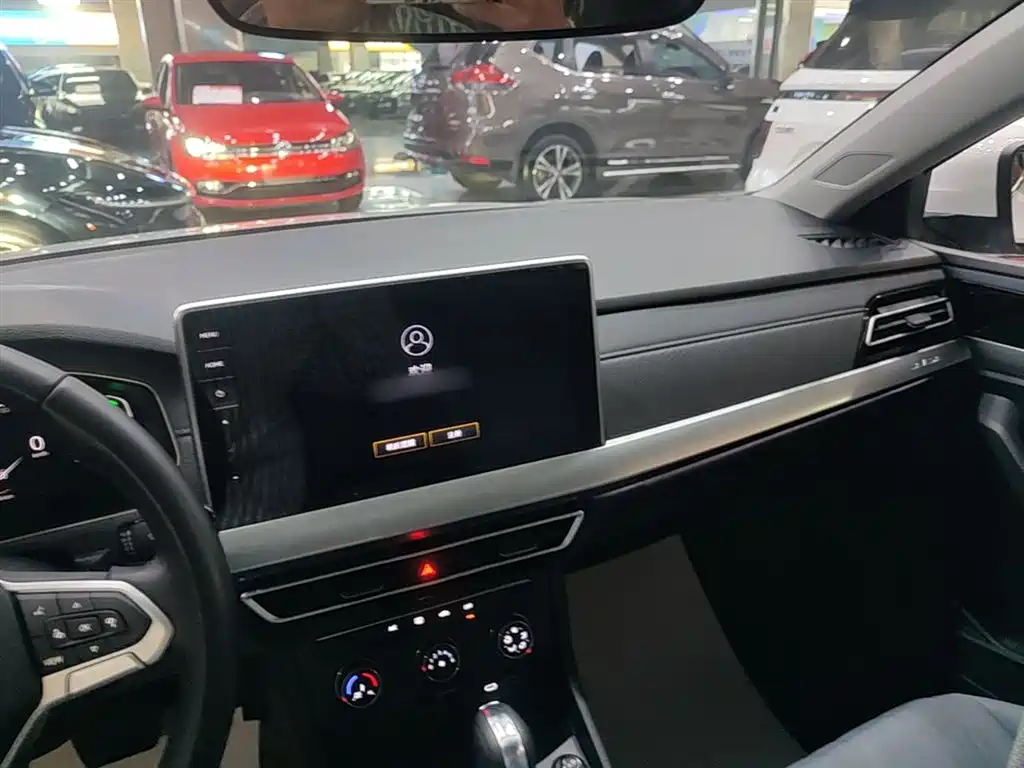 Volkswagen Lavida 2023 1.5L Auto Five Million Edition фото 10