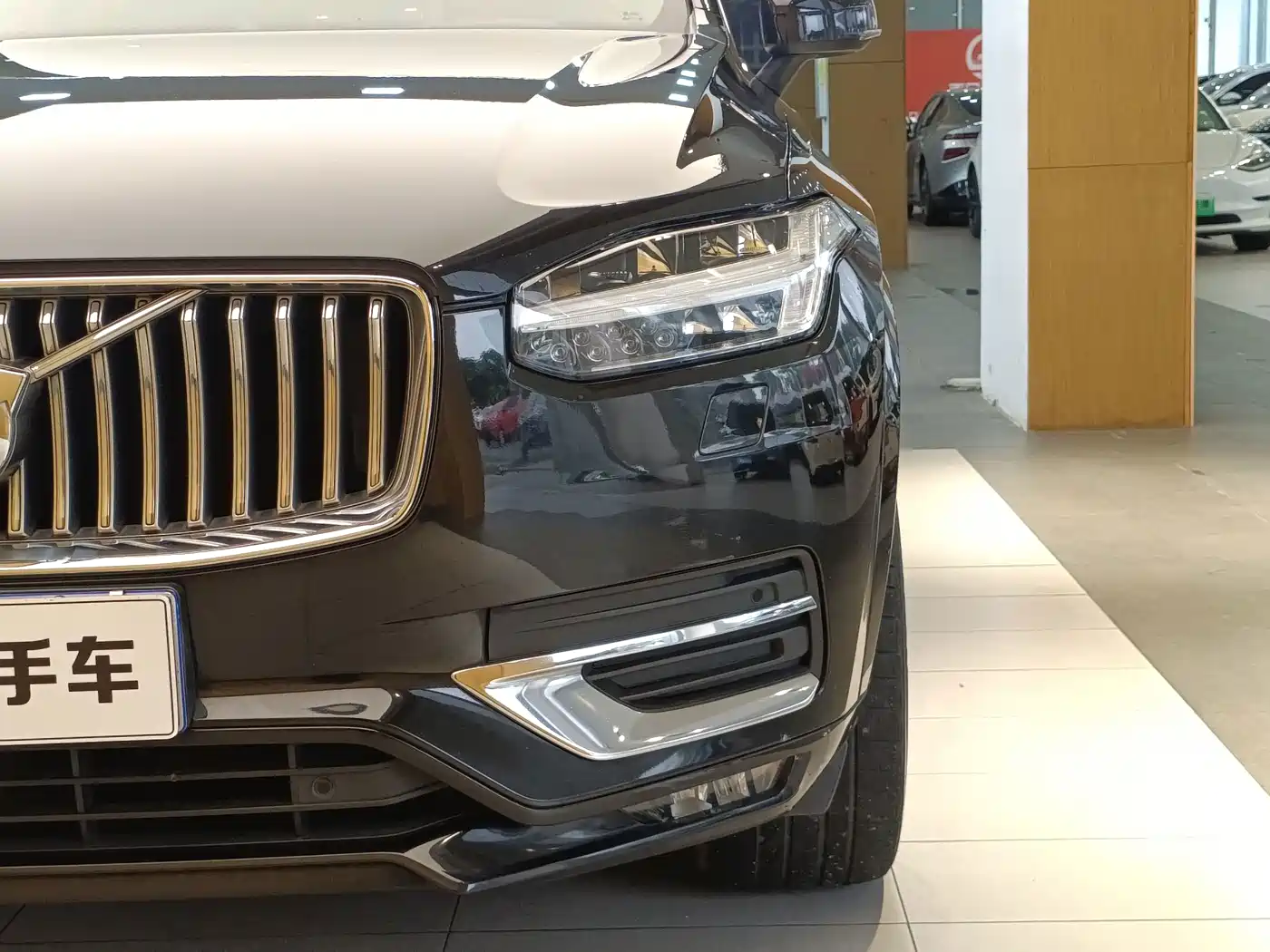 Фото 2 - Volvo XC90