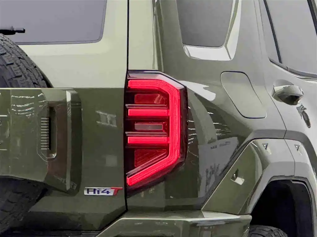 Tank 400 New Energy 2023 Hi4-T Super Edition фото 21