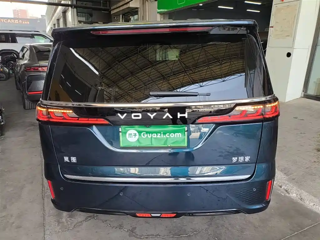 Voyah Auto Voyah Dreamer 2025 PHEV AWD Flagship Kunpeng Edition фото 6