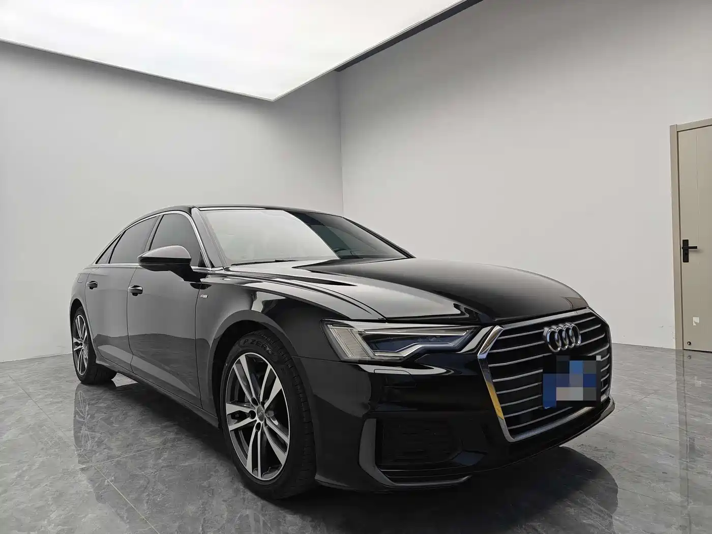 Audi A6L 2022 40 TFSI Luxury Dynamic фото 3