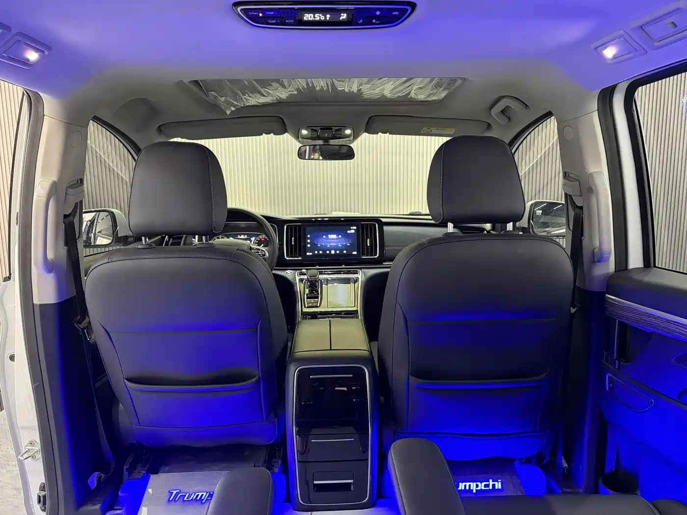 GAC Trumpchi Trumpchi M8 2024 Leadershow Series 390T Luxury Edition фото 9