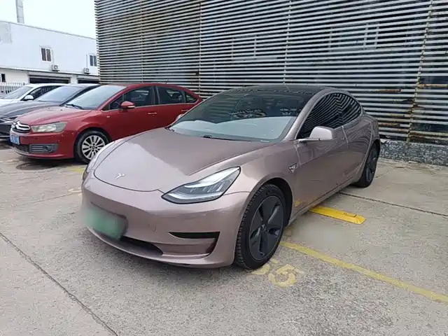 Tesla Model 3 2020