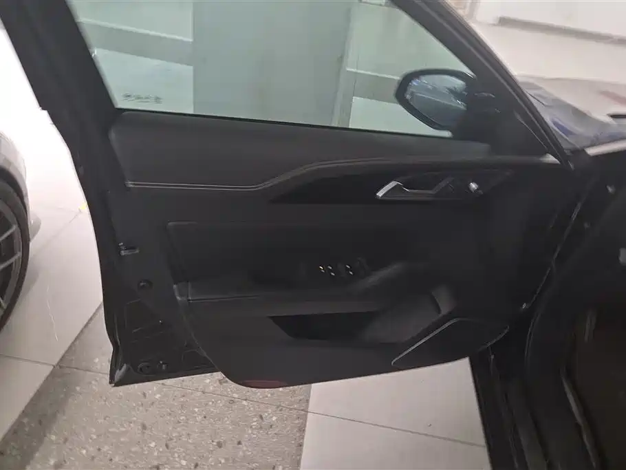 Hongqi H5 2019 30TD Agile Edition фото 7