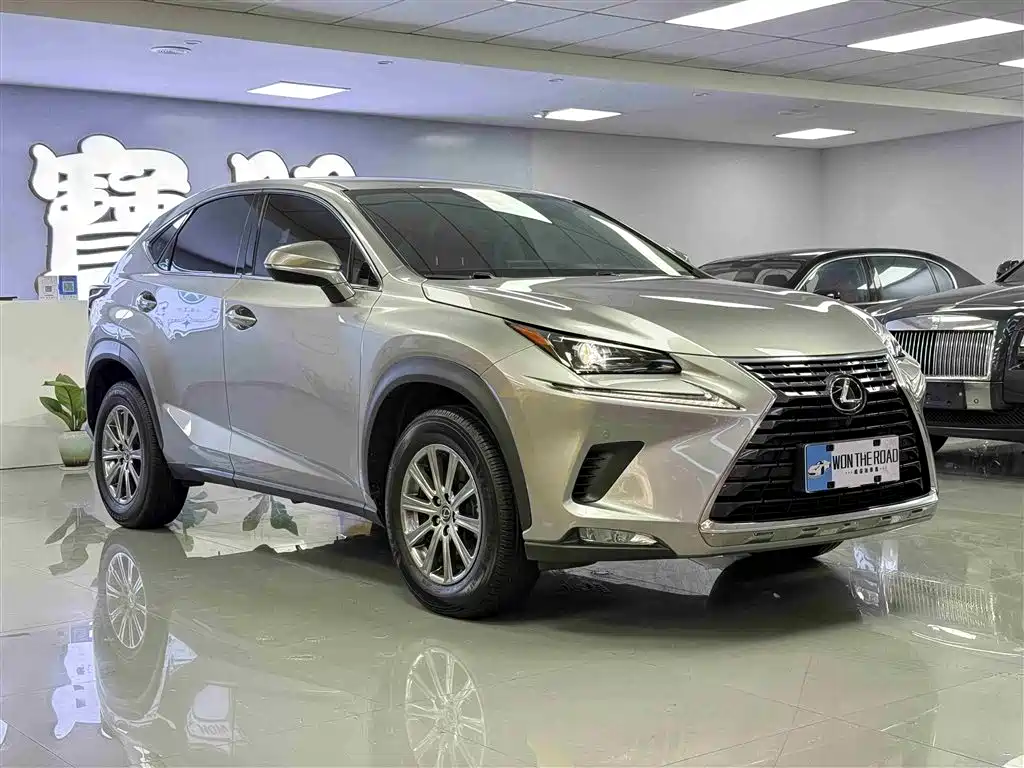 Lexus NX 2020 200 FWD Sharp Edition China VI фото 2