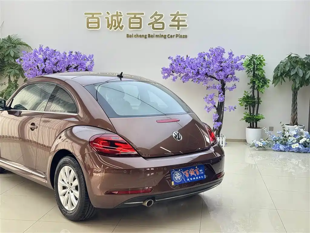 Volkswagen Beetle 2017 180TSI Enjoy фото 9
