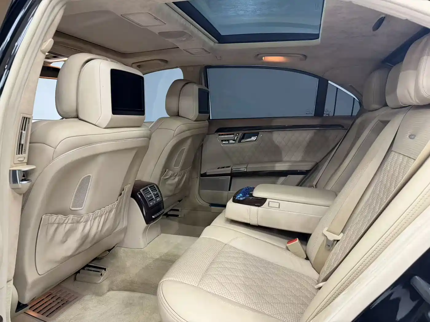 Mercedes-Benz S-Class AMG 2010 AMG S 65 фото 6