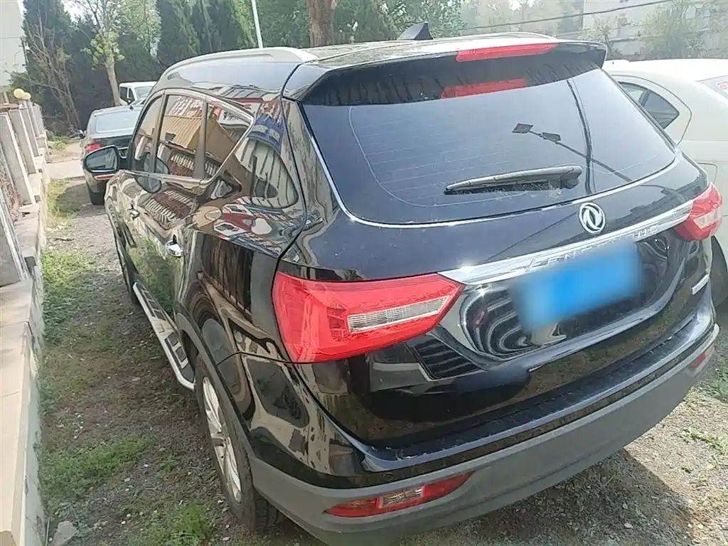 Dongfeng Fengguang Fengguang 580 2018 2017 1.8L Manual Comfort Version