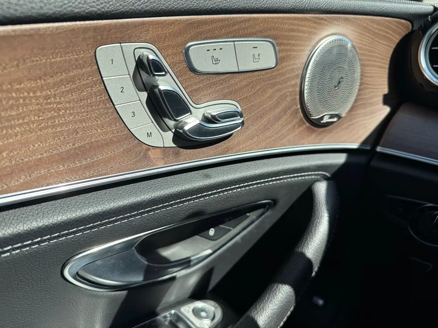 Mercedes-Benz E-Class 2019 E 300 L Fashion фото 12