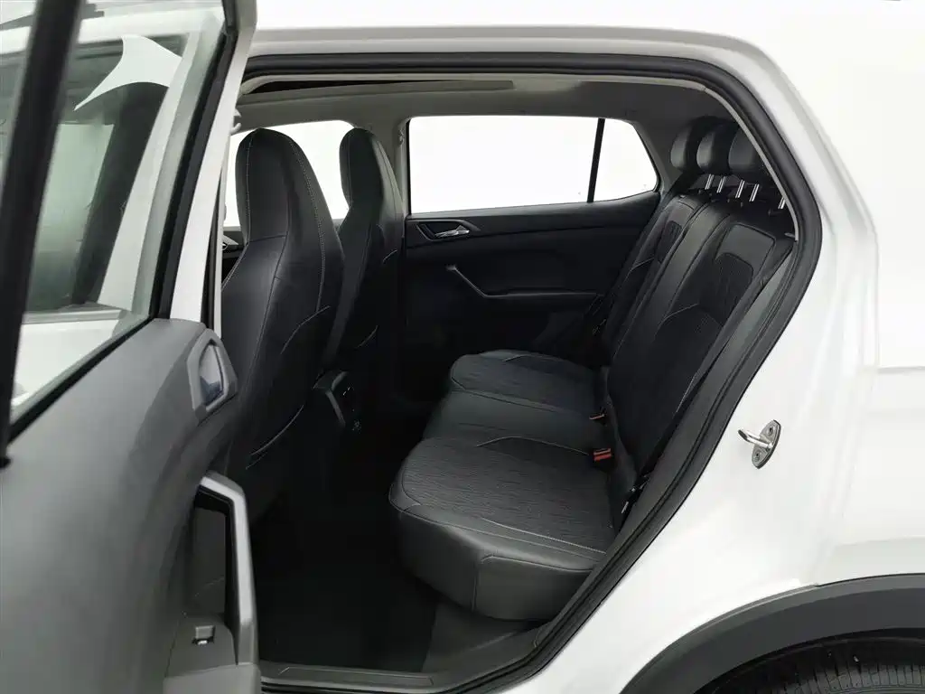 VOLKSWAGEN TU KAI