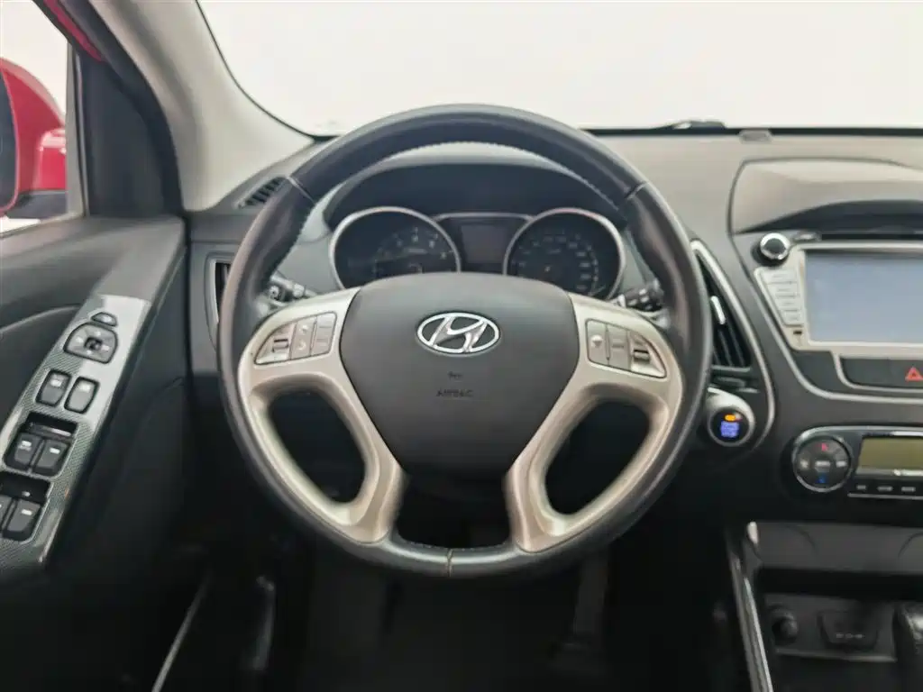 Hyundai Beijing Hyundai ix35 2013 2.0L Auto 2WD Smart GLS China IV фото 11