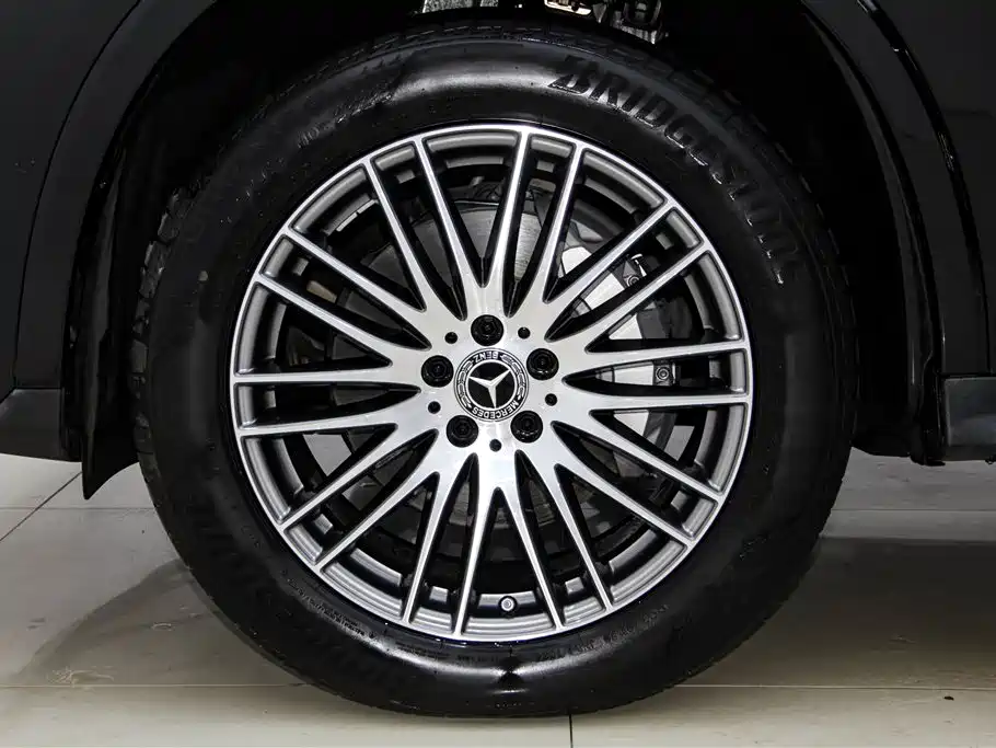 Mercedes-Benz GLC 2024 Facelift GLC 300 L 4MATIC Sport 7-seater фото 12