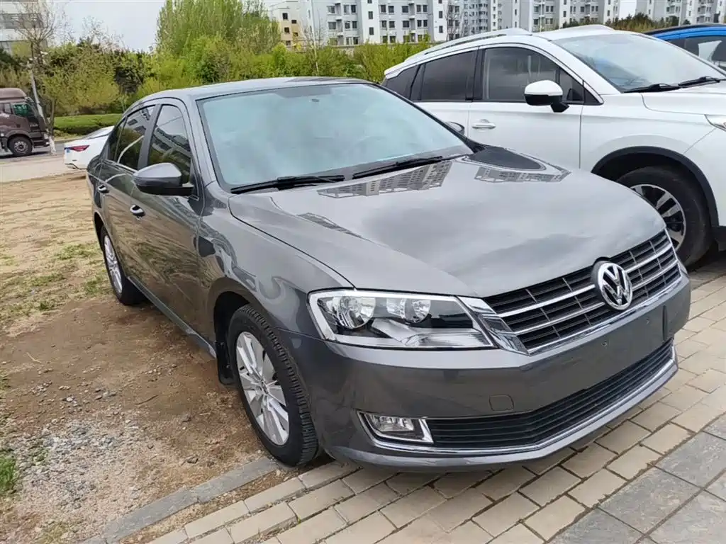 Volkswagen Lavida 2013 Facelift Classic 1.6L Automatic Comfort фото 4