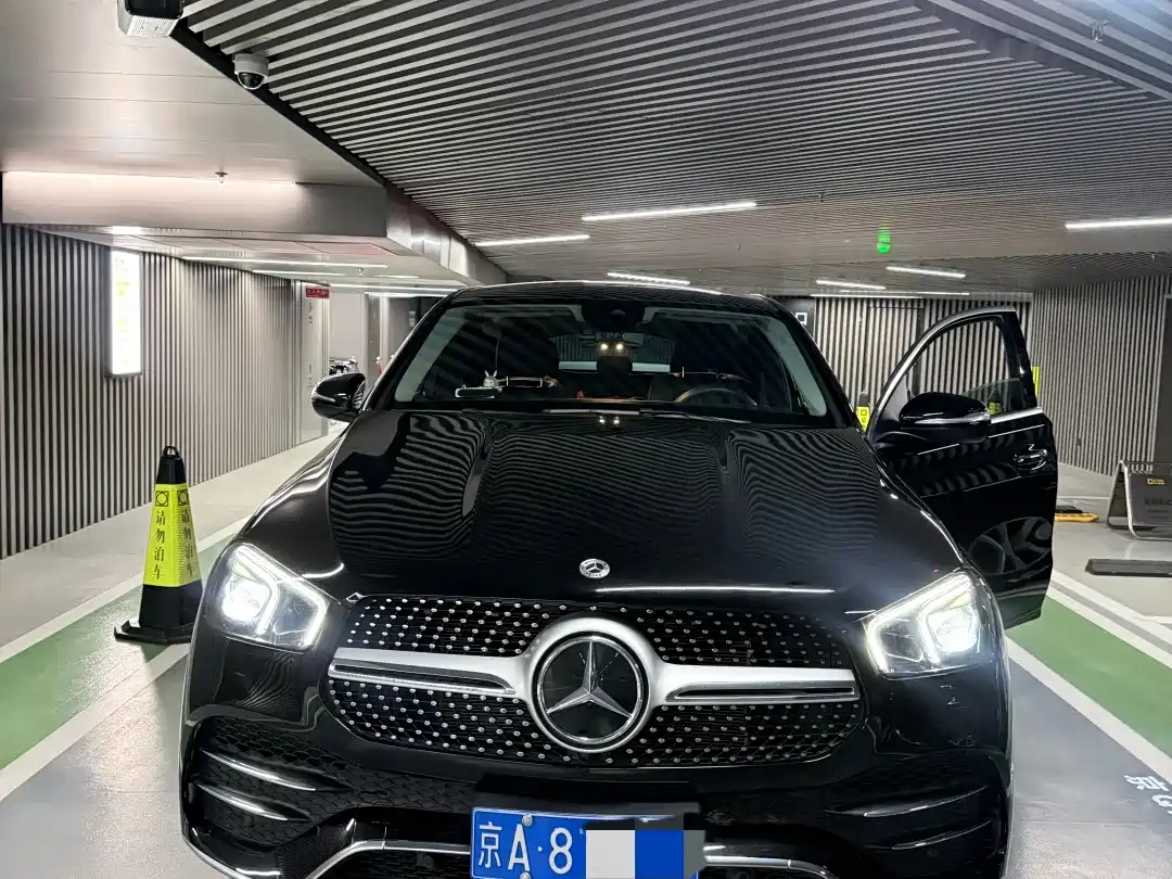 Mercedes-Benz GLE Coupe 2022 GLE 350 4MATIC Coupe SUV Fashion фото 4
