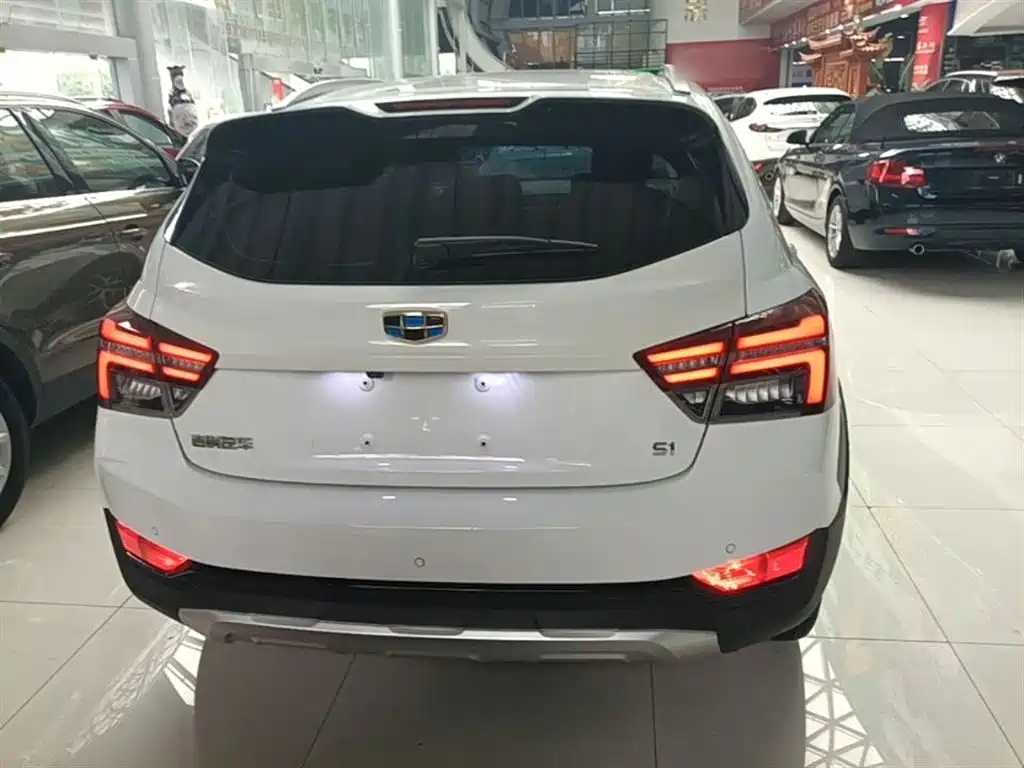 Geely Vision S1 2019 2019 Upgrade 1.5L CVT Luxury