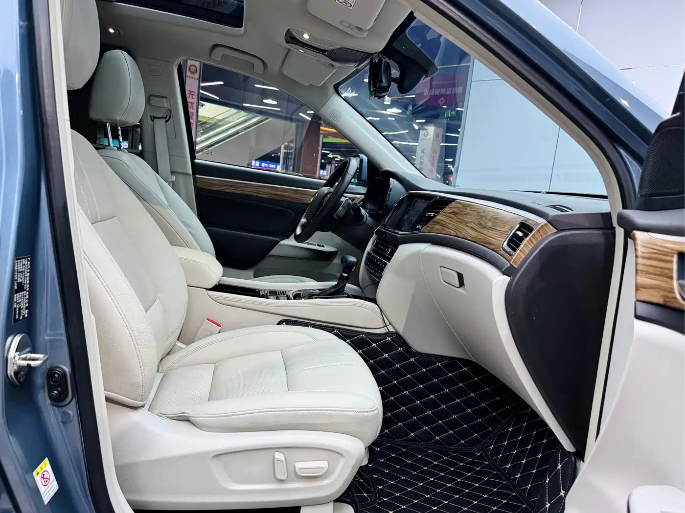GAC Trumpchi Trumpchi GS8 2017 320T 2WD Luxury Smart Connect (7-seater) фото 18