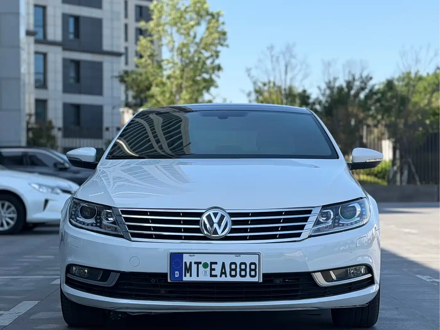 Volkswagen FAW-Volkswagen CC 2016 Model 1.8TSI Premium фото 2