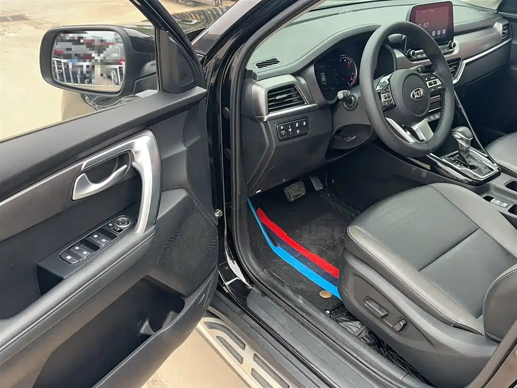 Kia Sportage 2019 2.0L Automatic Smart Luxury Edition фото 14