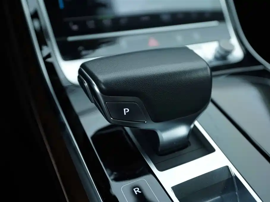 Audi A8 2019 A8L 50 TFSI quattro Luxury фото 9