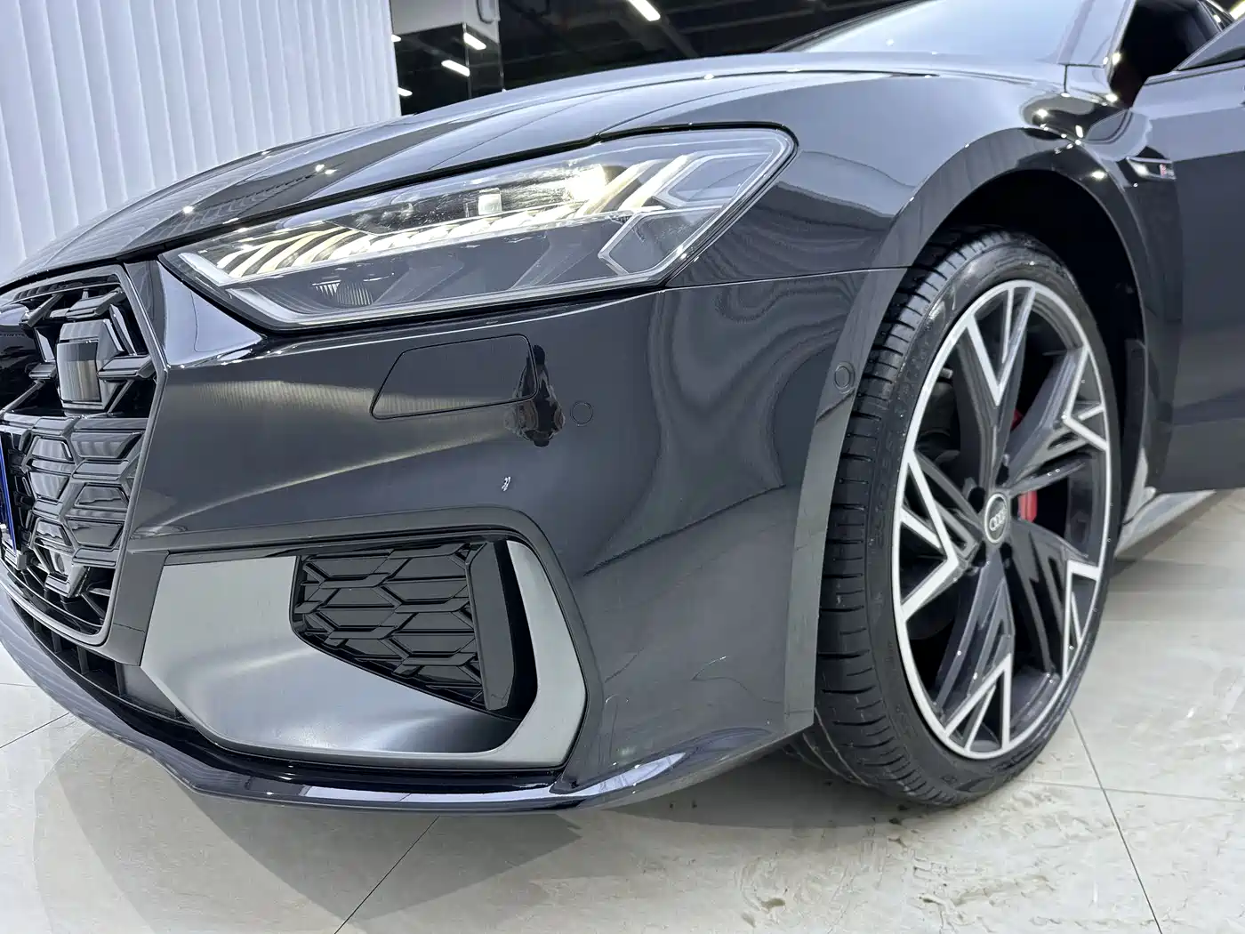 AUDI A7L